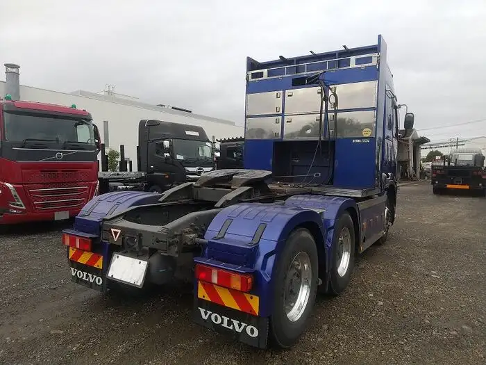 ボルボ トラック 大型 トラクター ハイルーフ 2デフの中古トラック画像3