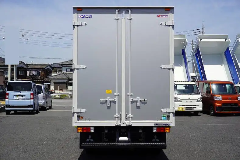 三菱 キャンター 小型 アルミバン サイドドア 2RG-FBA20の中古トラック画像3