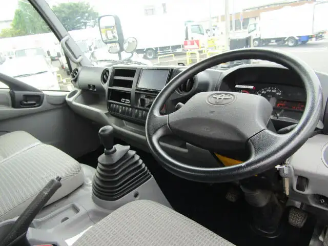 トヨタ トヨエース 小型 平ボディ 床鉄板 XZU720の中古トラック画像9