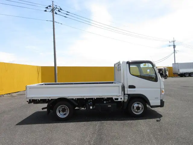 三菱 キャンター 小型 平ボディ TPG-FBA00 H30の中古トラック画像3