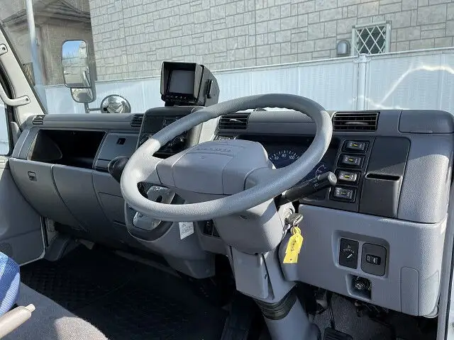 三菱 キャンター 小型 ウイング パワーゲート PA-FE82DEVの中古トラック画像14