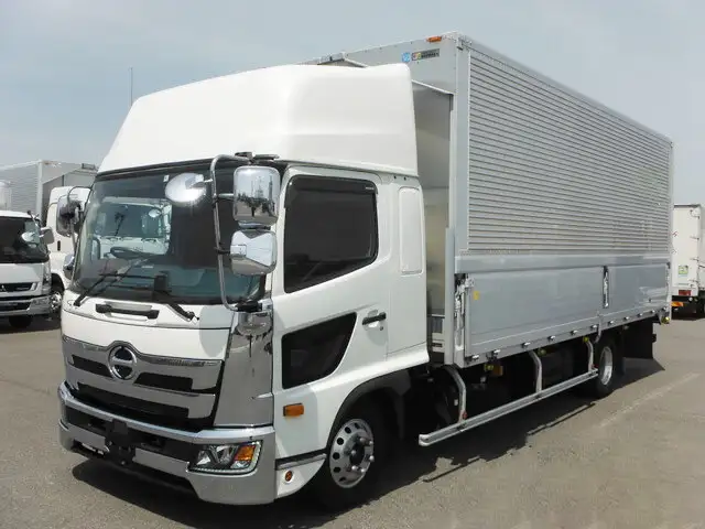 日野 レンジャー 中型/増トン ウイング エアサス ベッドの中古トラック画像1