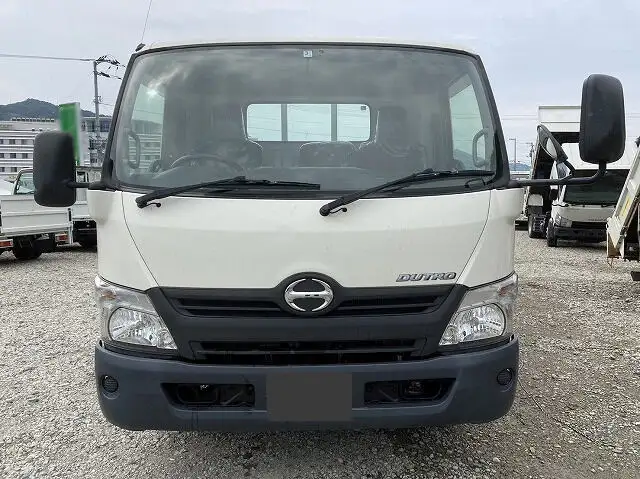 日野 デュトロ 小型 平ボディ パワーゲート TKG-XZU710Mの中古トラック画像2