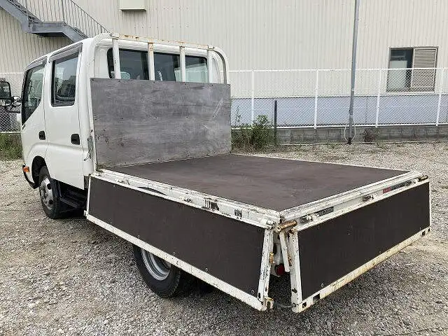 日野 デュトロ 小型 平ボディ Wキャブ TPG-XZU605Mの中古トラック画像4