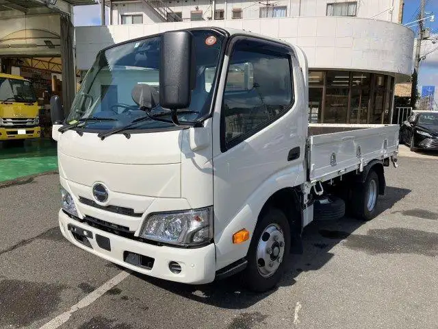 日野 デュトロ 小型 平ボディ 床鉄板 2RG-XZC605Mの中古トラック画像1