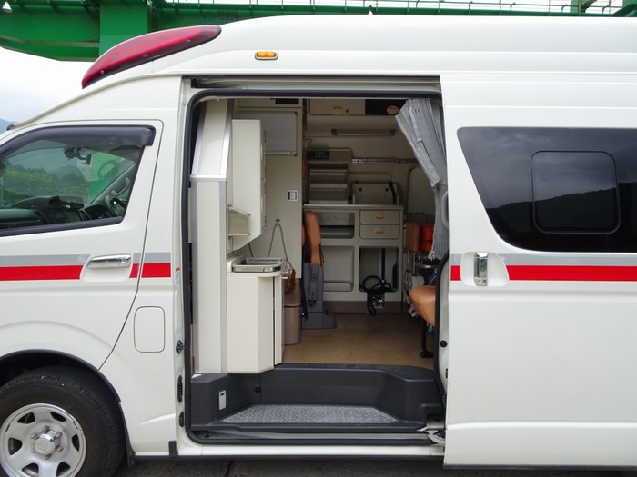 トヨタ ハイエース 小型 特殊車両 CBF-TRH226S H28｜画像3