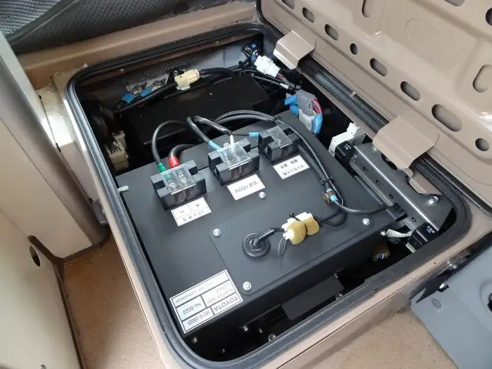 トヨタ ハイエース 小型 特殊車両 CBF-TRH226S H28の中古トラック画像13
