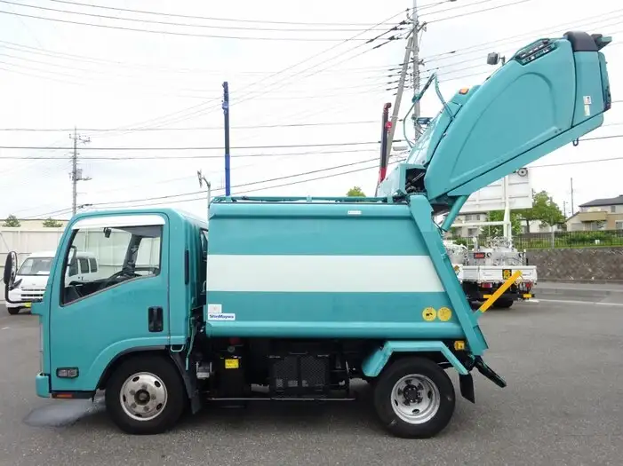 いすゞ エルフ 小型 パッカー車 プレス式 SKG-NMR85Nの中古トラック画像3