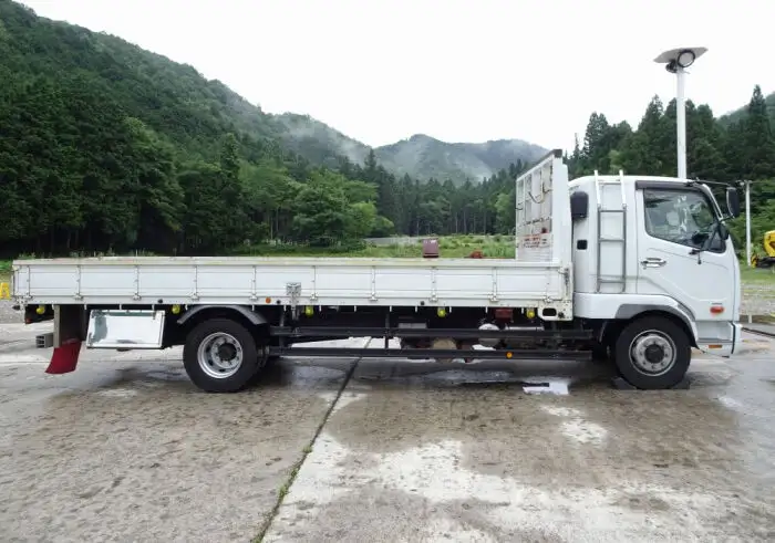 三菱 ファイター 中型/増トン 平ボディ ベッド QKG-FK62FZの中古トラック画像3
