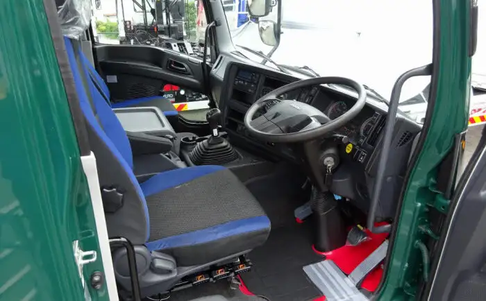 いすゞ ギガ 大型 トラクター ハイルーフ 2デフの中古トラック画像10
