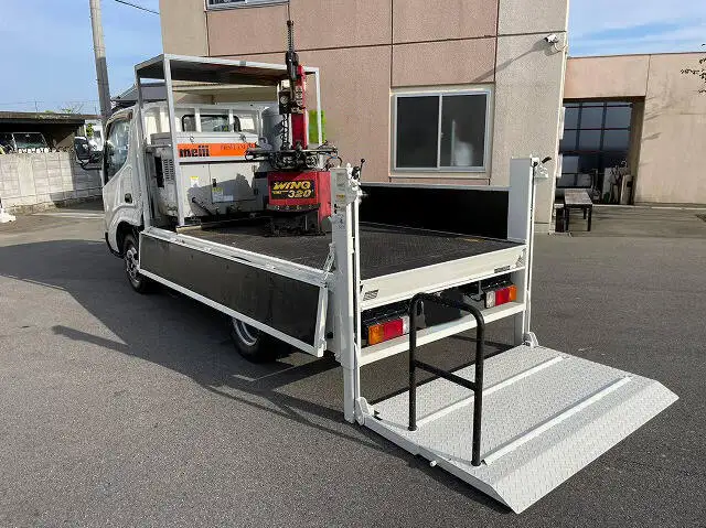 トヨタ ダイナ 小型 平ボディ パワーゲート BDG-XZU308の中古トラック画像10