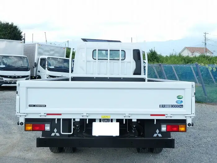 三菱 キャンター 小型 平ボディ 2RG-FEB50 R5の中古トラック画像5