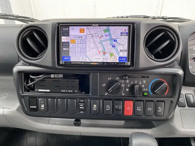 トヨタ トヨエース 小型 アルミバン サイドドア TPG-XZC605の中古トラック画像11