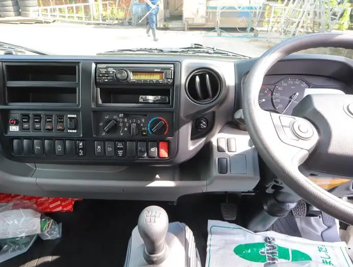 日野 デュトロ 小型 ウイング 2RG-XZU712M R4の中古トラック画像13