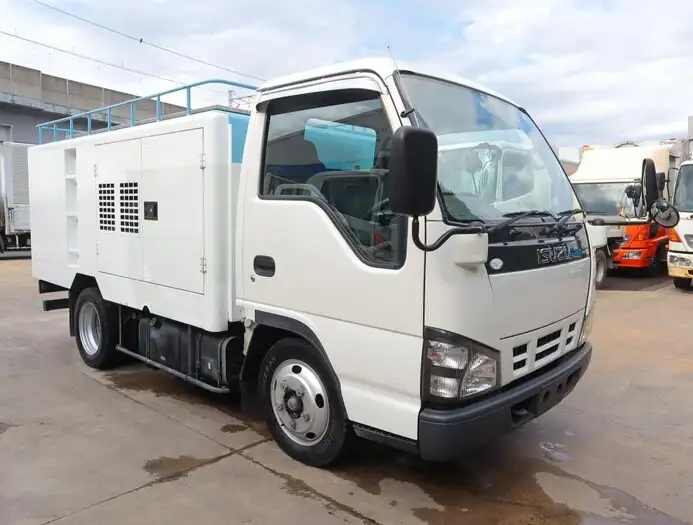 いすゞ エルフ 小型 タンク車 高圧洗浄車 PB-NKR81ANの中古トラック画像2