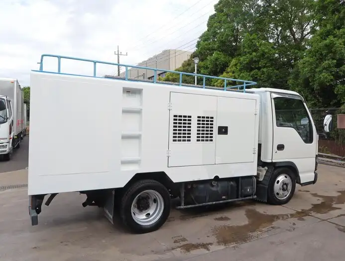 いすゞ エルフ 小型 タンク車 高圧洗浄車 PB-NKR81ANの中古トラック画像3