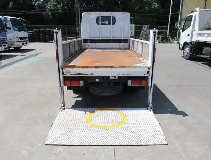 日産 アトラス 小型 平ボディ パワーゲート 床鉄板の中古トラック画像5