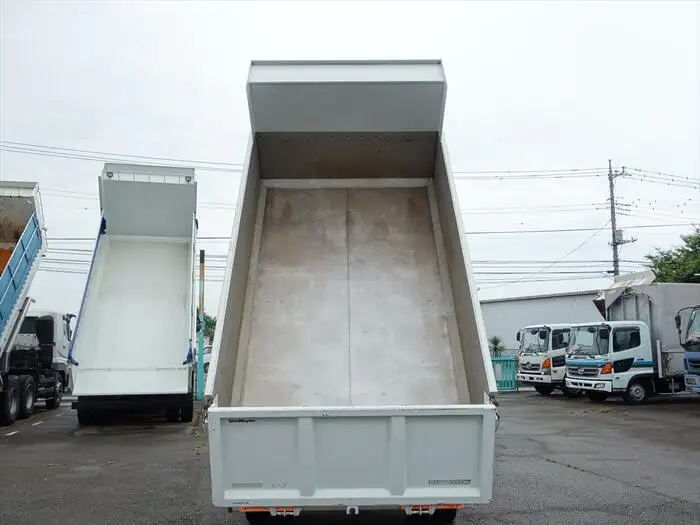 三菱 キャンター 小型 ダンプ 土砂禁 ステンレス張りの中古トラック画像6