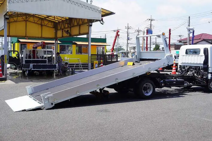 三菱 キャンター 小型 車両重機運搬 ラジコン ウインチの中古トラック画像4