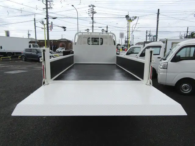 日野 デュトロ 小型 平ボディ パワーゲート TKG-XZU640Mの中古トラック画像5