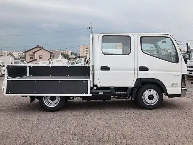 三菱 キャンター 小型 平ボディ Wキャブ 2RG-FBA20の中古トラック画像9