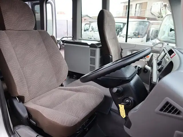 トヨタ コースター 小型 バス マイクロバス SDG-XZB70の中古トラック画像9