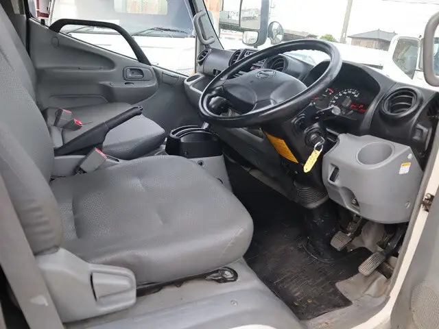 日野 デュトロ 小型 平ボディ パワーゲート TKG-XZC605Mの中古トラック画像11