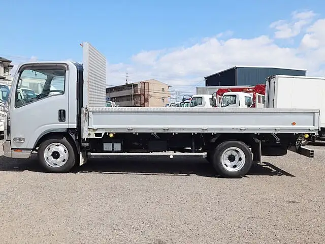 いすゞ エルフ 小型 平ボディ 床鉄板 2RG-NPR88Nの中古トラック画像6