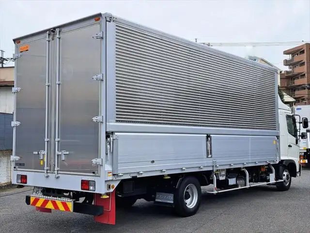 日野 レンジャー 中型/増トン ウイング エアサス ベッドの中古トラック画像3