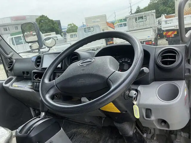 日野 デュトロ 小型 平ボディ 床鉄板 TKG-XZU645Mの中古トラック画像8