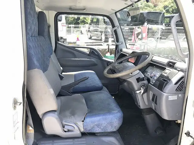 三菱 キャンター 小型 平ボディ 床鉄板 CBF-FB700Bの中古トラック画像7