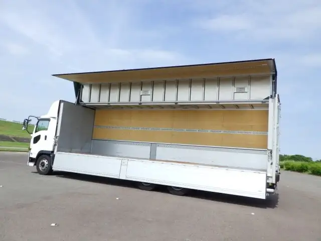 いすゞ ギガ 大型 ウイング パワーゲート 床鉄板の中古トラック画像5