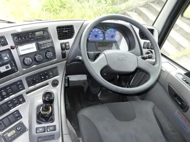 日産UD クオン 大型 トラクター 1デフ エアサスの中古トラック画像12