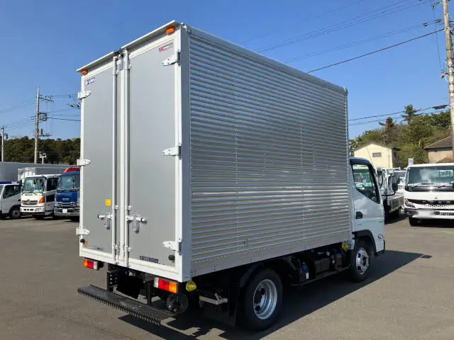 三菱 キャンター 小型 アルミバン 2RG-FBA20 R5の中古トラック画像2