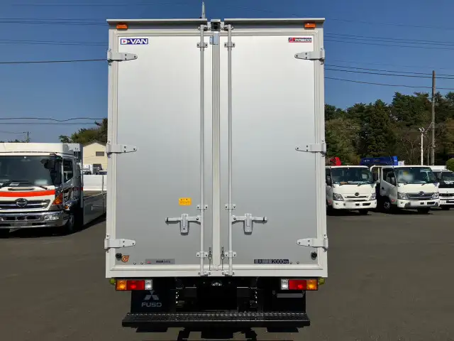 三菱 キャンター 小型 アルミバン 2RG-FBA20 R5の中古トラック画像3