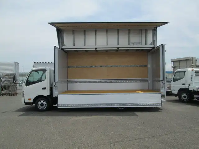 日野 デュトロ 小型 ウイング 2RG-XZU722M R4の中古トラック画像7