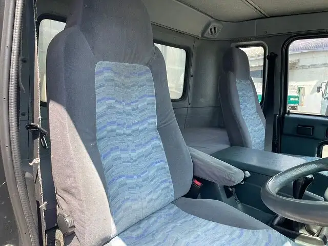日産UD コンドル 中型/増トン 平ボディ アルミブロック ベッドの中古トラック画像10