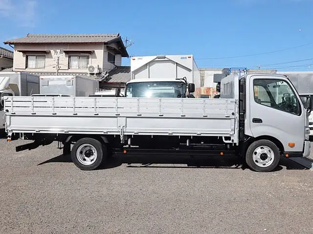 日野 デュトロ 小型 平ボディ 床鉄板 TKG-XZU722Mの中古トラック画像3