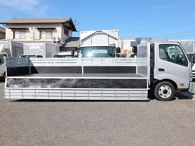 日野 デュトロ 小型 平ボディ 床鉄板 TKG-XZU722Mの中古トラック画像8