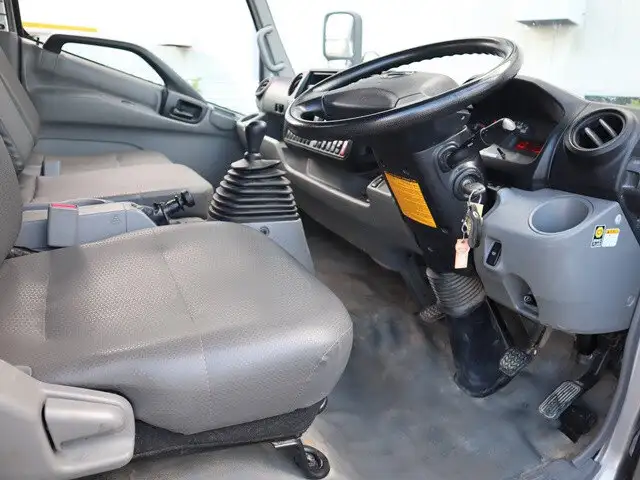 日野 デュトロ 小型 平ボディ 床鉄板 TKG-XZU722Mの中古トラック画像11