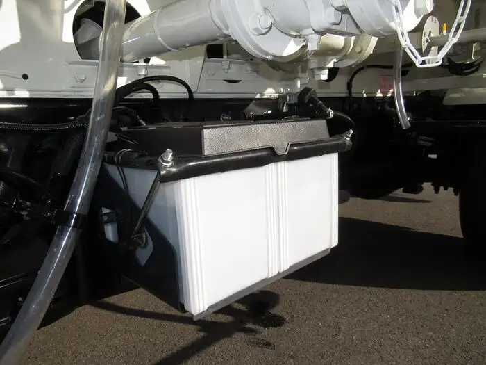 日野 デュトロ 小型 タンク車 ローリー 2KG-XZU700Mの中古トラック画像16