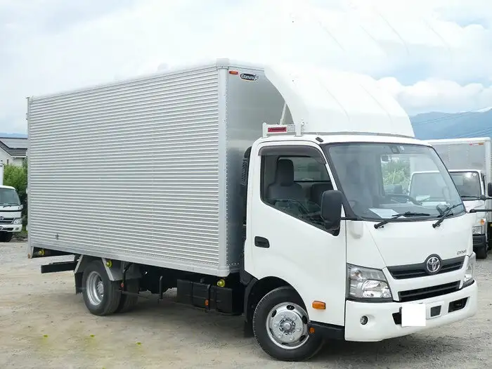 日野 デュトロ 小型 アルミバン サイドドア TPG-XZU712の中古トラック画像3