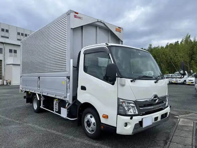 日野 デュトロ 小型 ウイング 2RG-XZU712M R4の中古トラック画像3