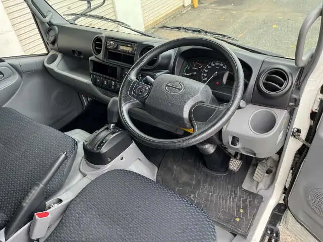 日野 デュトロ 小型 平ボディ 2RG-XZC605M H31/R1の中古トラック画像8