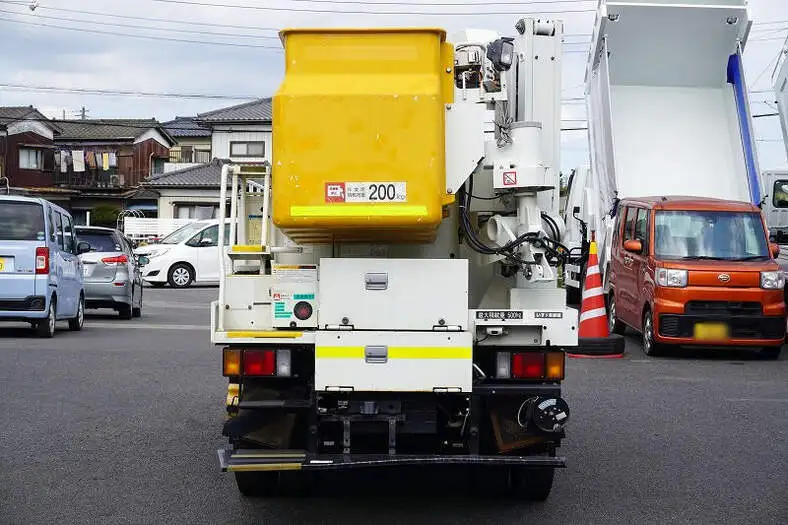 いすゞ エルフ 小型 高所・建柱車 高所作業車 電工仕様の中古トラック画像3