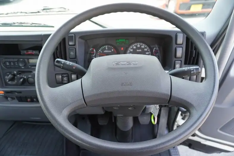 いすゞ フォワード 中型/増トン クレーン付 4段 ラジコンの中古トラック画像13