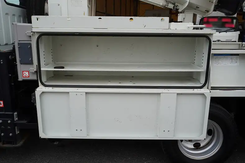 三菱 キャンター 小型 高所・建柱車 高所作業車 電工仕様の中古トラック画像9