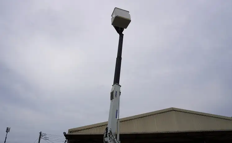 三菱 キャンター 小型 高所・建柱車 高所作業車 電工仕様の中古トラック画像4