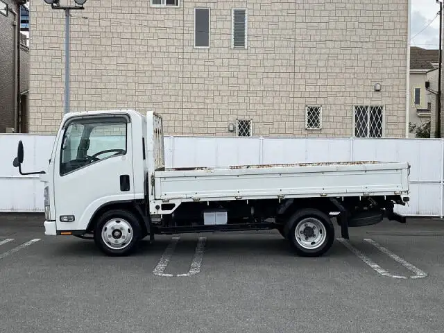いすゞ エルフ 小型 平ボディ BKG-NMR85R H22の中古トラック画像4