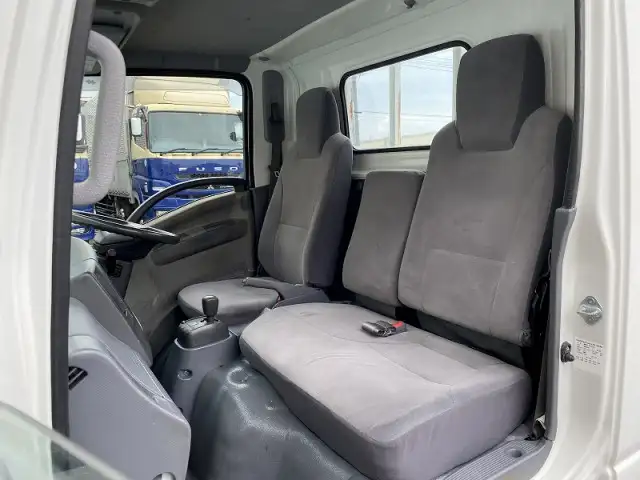 いすゞ エルフ 小型 平ボディ BKG-NMR85R H22の中古トラック画像10